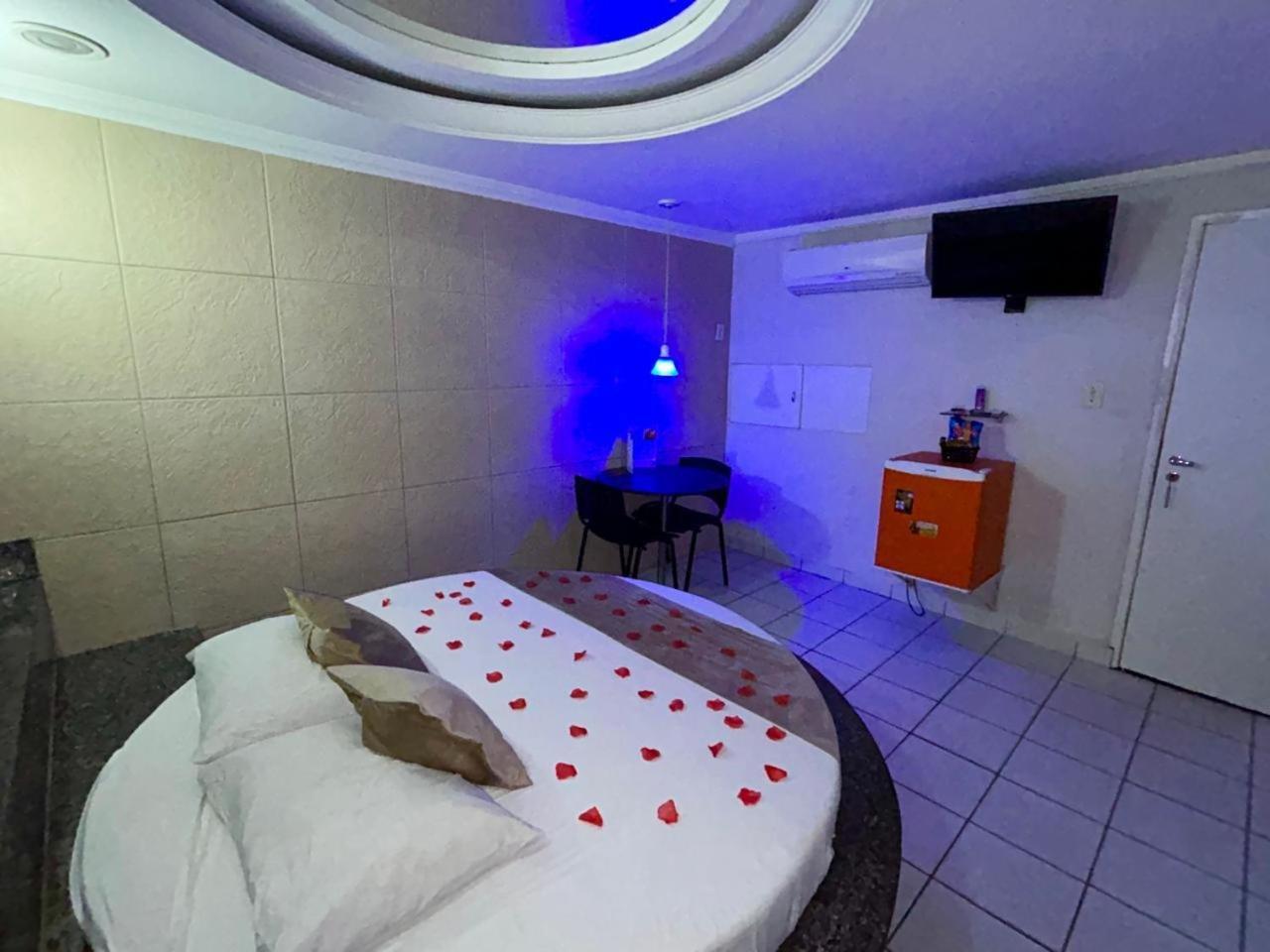 ז'אבואטו דוס גוארראפס Motel Tijuca מראה חיצוני תמונה
