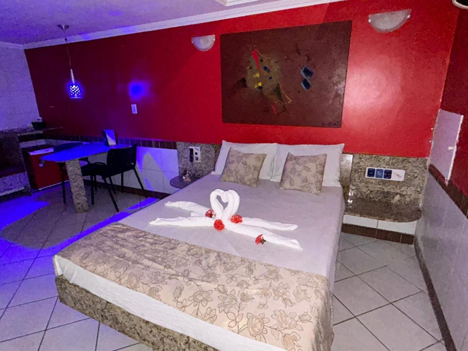 ז'אבואטו דוס גוארראפס Motel Tijuca מראה חיצוני תמונה